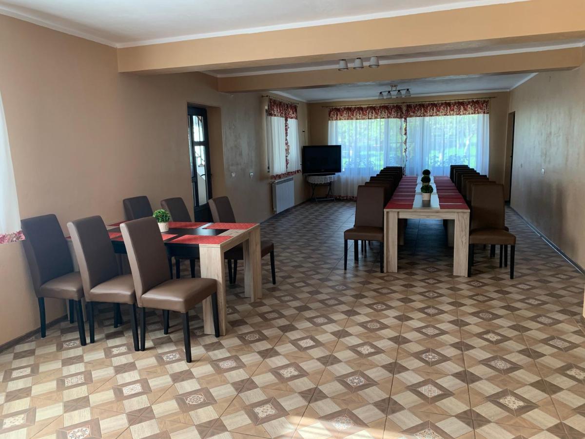 Vila Mogan Hotel Моечу де Жос Екстериор снимка