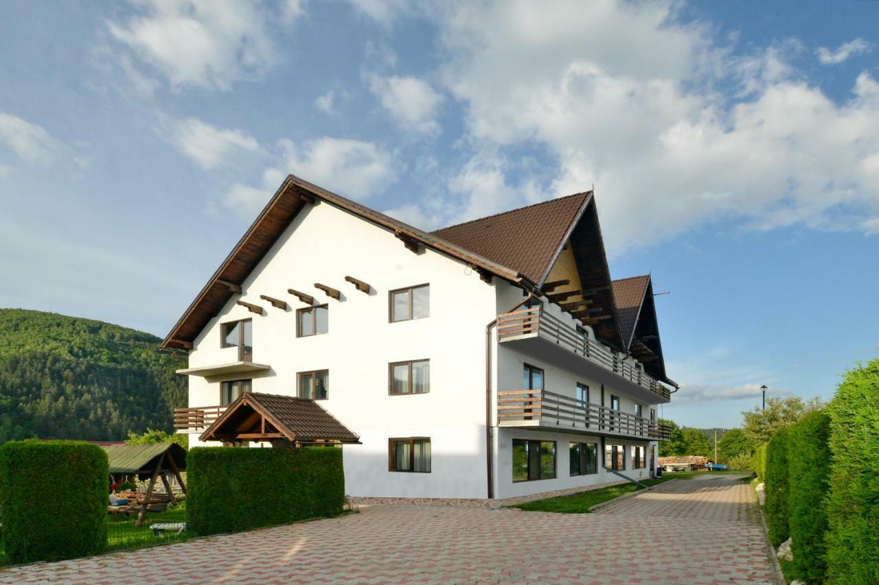 Vila Mogan Hotel Моечу де Жос Екстериор снимка